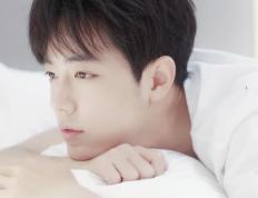 开云下载-德罗赞全面爆炸！北京队与鹈鹕之战引爆跨洋篮球热