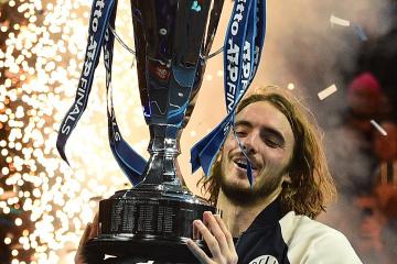 开云体育官网-法网绝杀年终总决赛，西西帕斯扛起全队