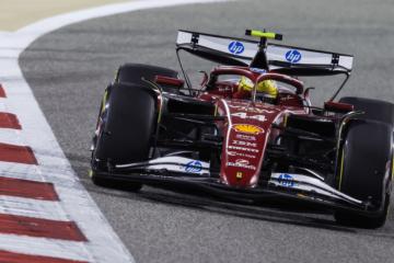 开云体育中国-雷诺车队完胜迈凯伦，汉密尔顿点燃赛场