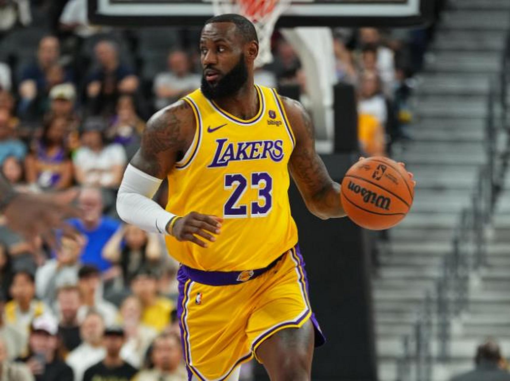 开云体育APP下载-骑士主场击败篮网，詹姆斯再现神勇