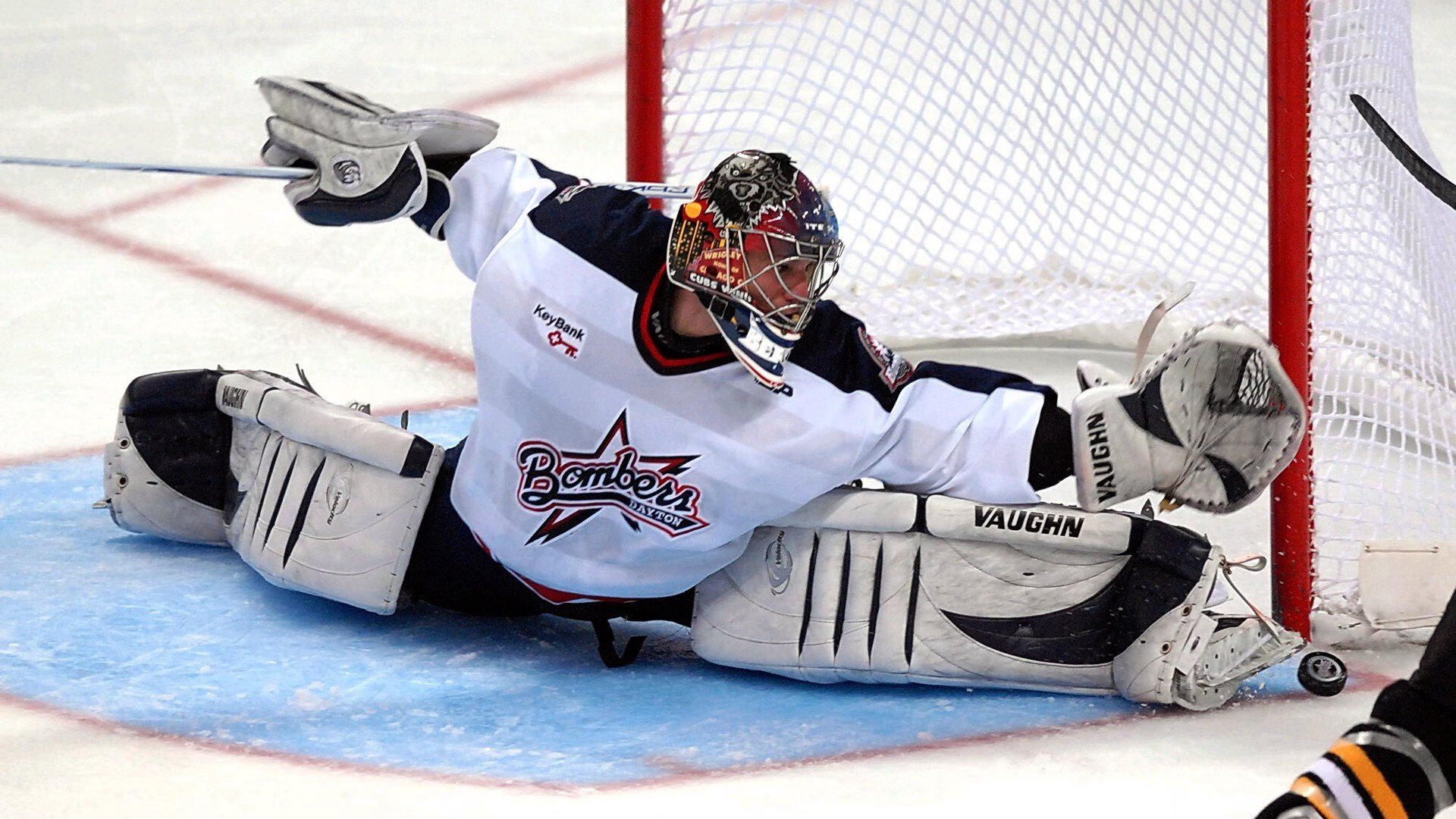 开云体育-乔治狂暴输出难挡辽宁掀翻快船，团队篮球战胜超巨之拳