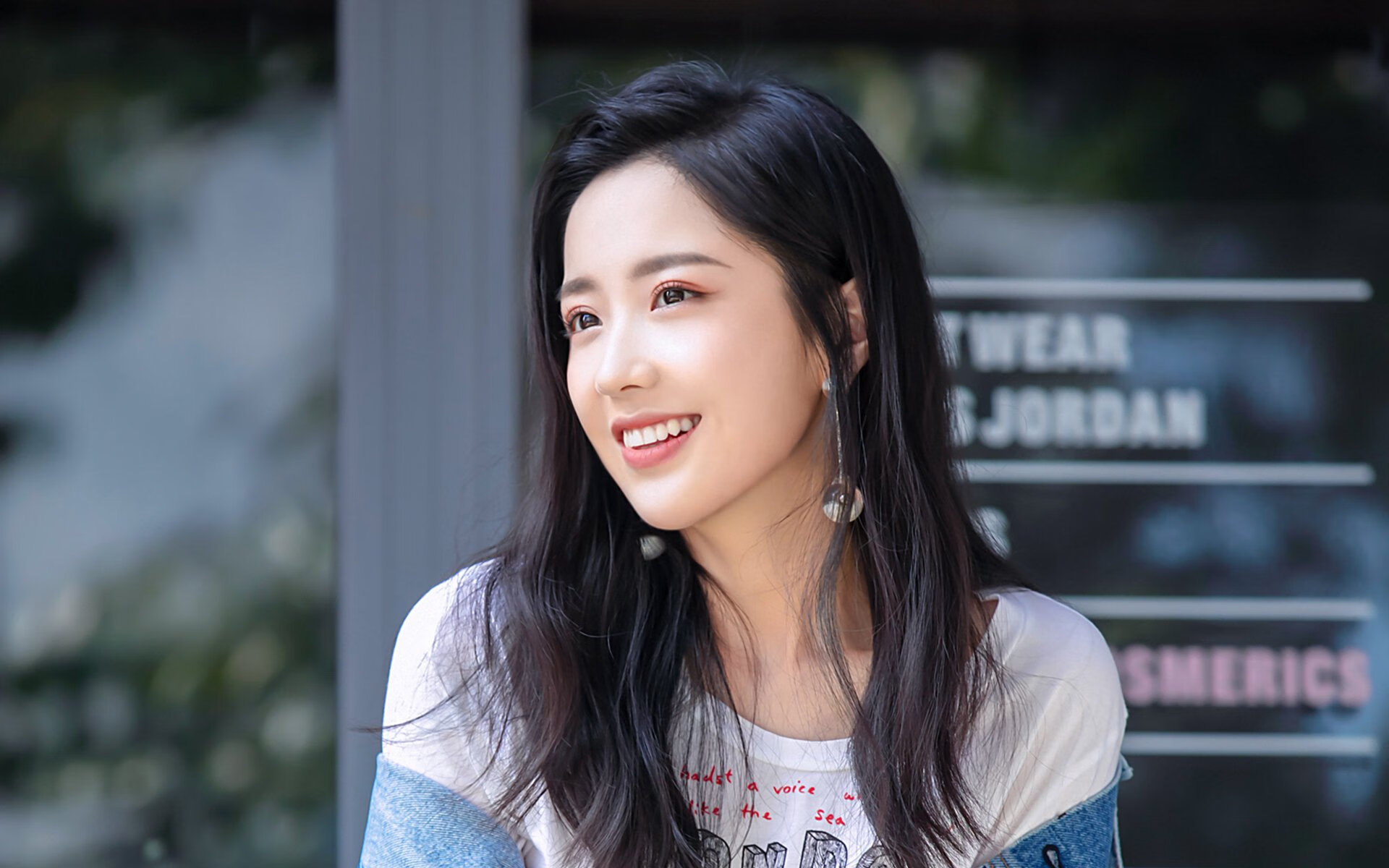 开云体育中国-阿什拉夫刀锋出鞘，荷兰防线织就天罗地网，个人英雄主义与集体智慧的极致交响