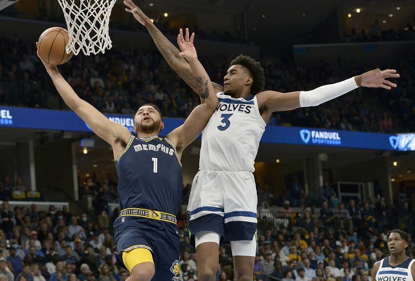 开云体育入口-雄鹿拿下广东队，莫兰特在西甲国家德比接管比赛